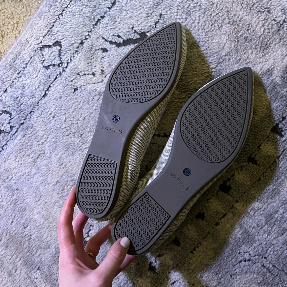 Rothy's The Point in Flax 10.5 with Unworn Insoles - Picture 2 of 3